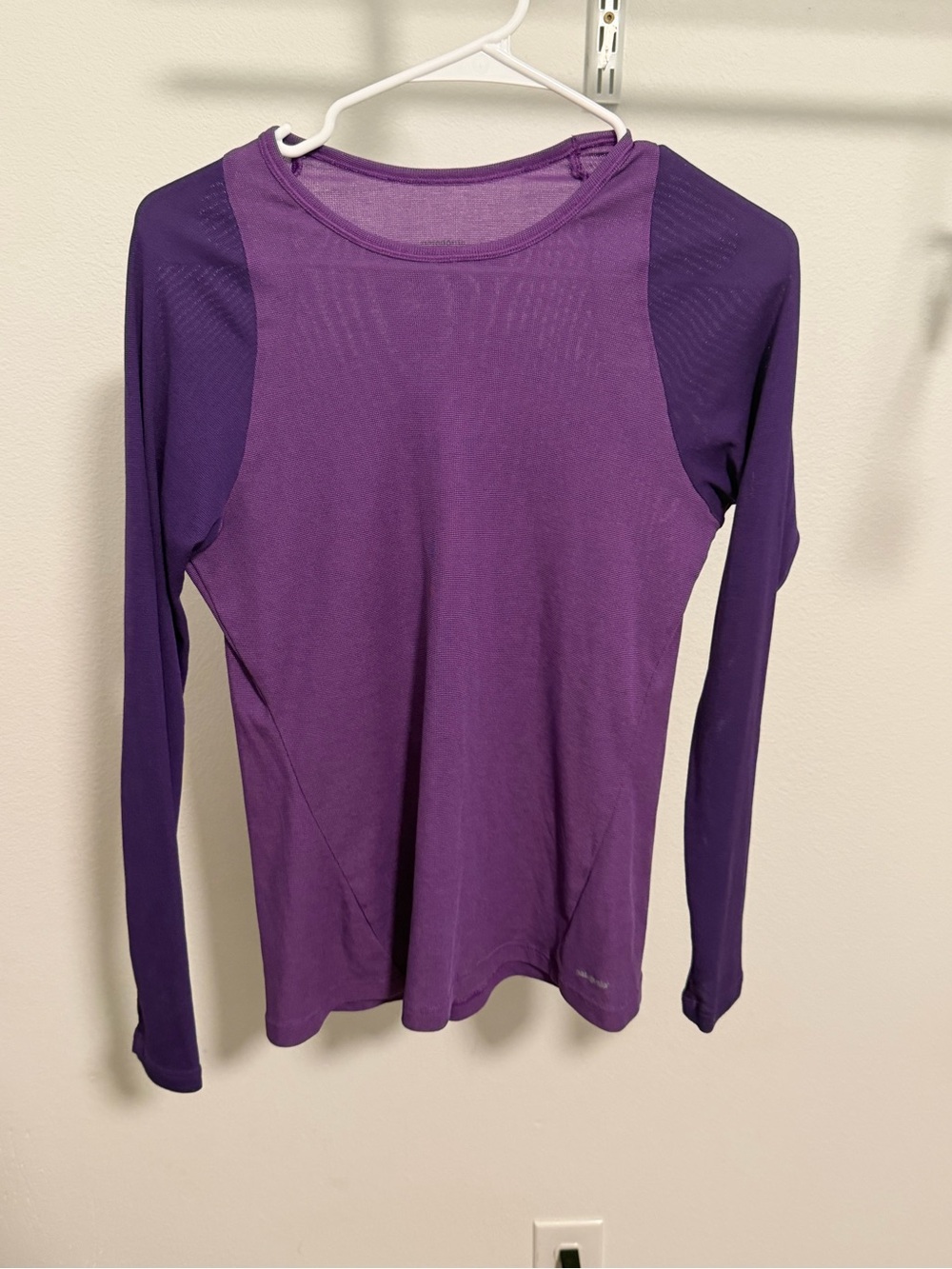 Patagonia Purple Long Sleeve Tee - Picture 1 of 4